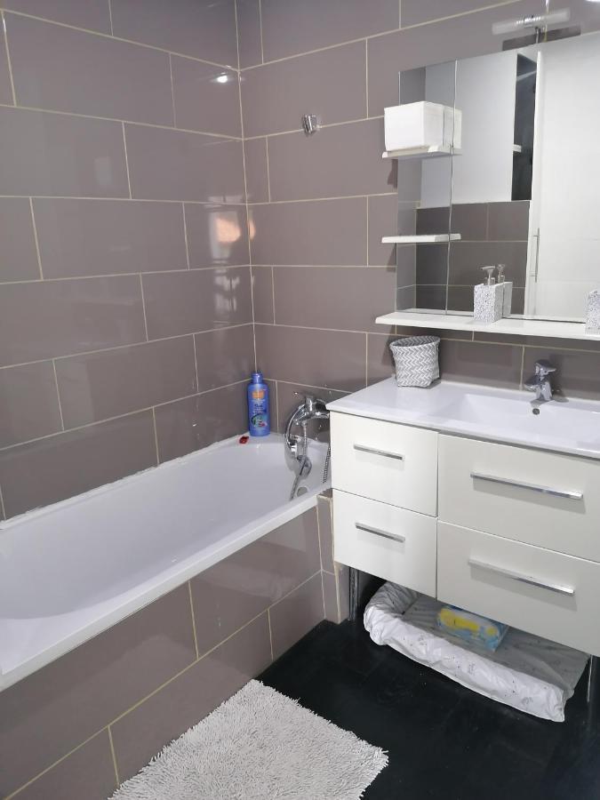 Appartement meublé à Villeneuve les maguelone Exterior foto